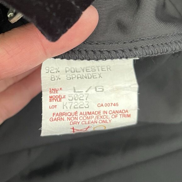 JS Collections Long Black Velvet Duster L Rhinestone Clasp Witchy Opera Vintage - Picture 12 of 13